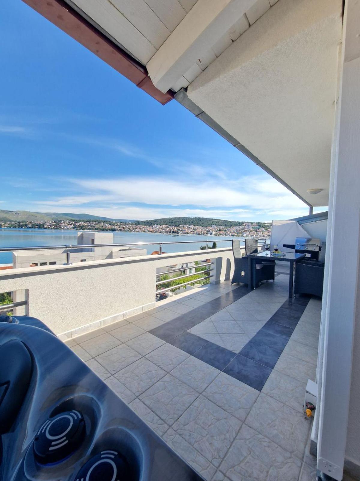 Luxury Apartments Silva With Sea View Округ-Горній Екстер'єр фото